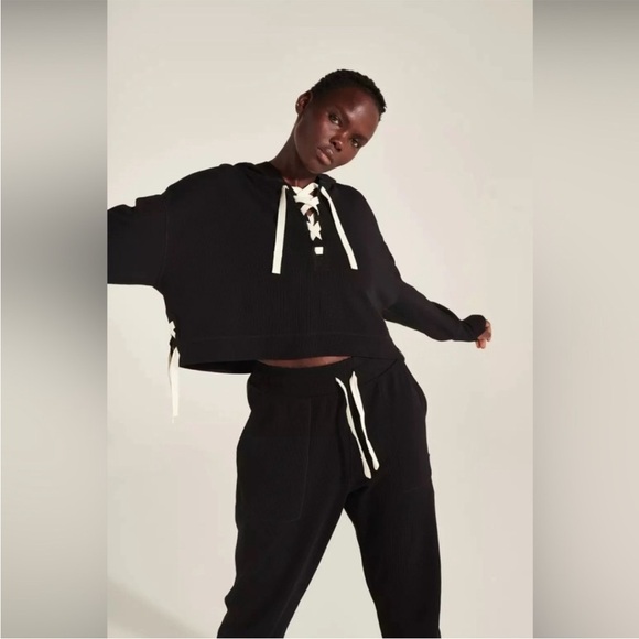 Sweaty Betty Halle Berry Hoodie sweatshirt cropped thermal activewear waffle XL - Picture 1 of 14